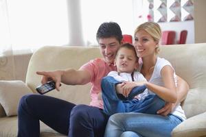 famille à la maison photo