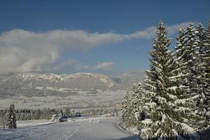 paysage de montagne d'hiver photo