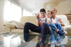 famille à la maison photo