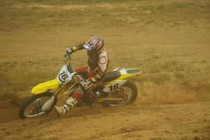 faire du motocross photo