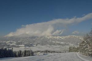 paysage de montagne d'hiver photo