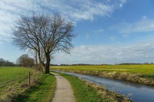 la rivière aa près de borken en allemagne photo