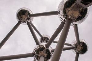 bruxelles, belgique, 2022 - vue sur le bâtiment de l'atomium photo