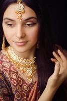 beauté, doux, indien, girl, dans, sari, sourire