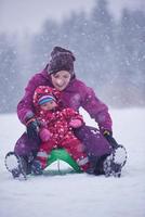 portrait de famille d'hiver photo