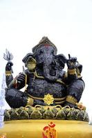 statut de ganesha, dieu hindou, acier photo