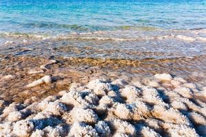 littoral cristallin de la mer morte photo