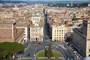 piazza venezia dans la ville de rome photo