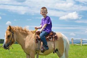 poney enfant photo