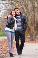 portrait de couple d'automne photo