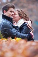 portrait de couple d'automne photo