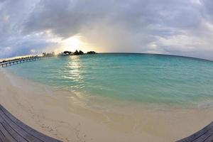 vue sur la plage tropicale photo