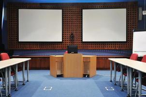 intérieur de la salle de conférence photo