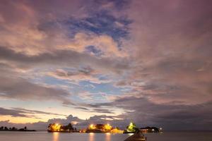 vue sur la plage tropicale photo