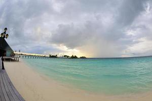 vue sur la plage tropicale photo