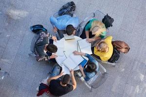 groupe d'étudiants vue de dessus photo