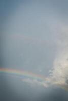 arc-en-ciel dans les nuages photo