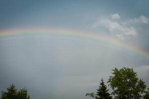 arc-en-ciel dans les nuages photo