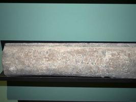 tuyau de plomb antique romain photo