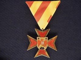 Médaille de guerre autrichienne isolée photo