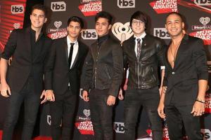 los angeles, 5 mars - cnco, zabdiel de jesus, erick brian colon, joel pimentel, christopher velez, richard camacho aux iheart music awards 2017 au forum le 5 mars 2017 à los angeles, ca photo