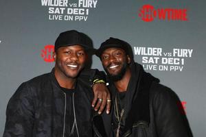 los angeles, 1er décembre - edwin hodge, aldis hodge au championnat poids lourd du monde plus sauvage contre fureur, arrivées au centre de base le 1er décembre 2018 à los angeles, ca photo