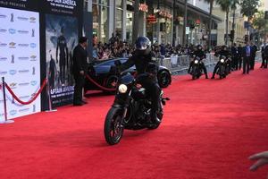 los angeles, 13 mars - harley davidson au capitaine amérique - le soldat d'hiver la première au théâtre el capitan le 13 mars 2014 à los angeles, ca photo