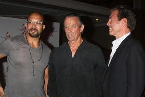 los angeles, 15 août - terrell tilford, peter bergman, eric braeden à l'événement du fan club les jeunes et les agités à l'hôtel sheraton universel le 15 août 2015 à universal city, ca photo