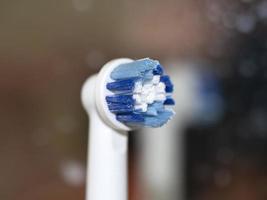 détail de la tête rotative de la brosse à dents électrique photo
