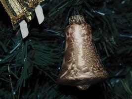 noël sapin de noël boule artisanale en verre faite à la main photo