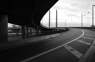 Rues formant un motif yin et yang à Düsseldorf, Allemagne photo