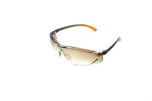 des lunettes de sécurité pour protéger les yeux sont couramment utilisées sur le terrain photo