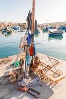 Bateaux typiques colorés à Marsaxlokk, Malte. photo