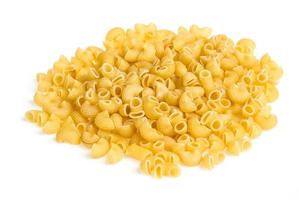 macaroni pâtes italiennes isolé sur fond blanc photo