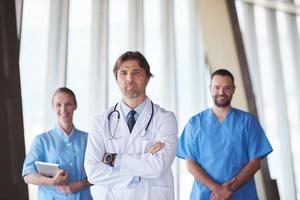 groupe de personnel médical à l'hôpital photo