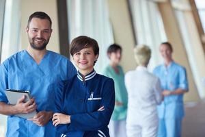 groupe de personnel médical à l'hôpital photo