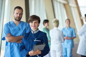 groupe de personnel médical à l'hôpital photo