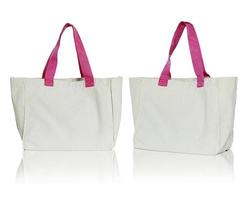 sac en tissu sur fond blanc photo