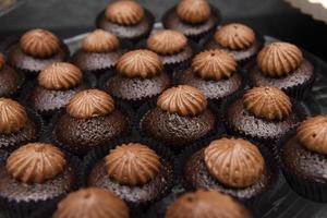 assiette à gâteau au chocolat photo