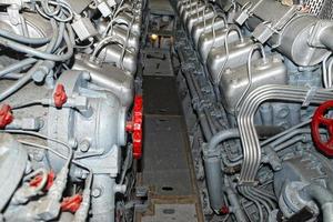 moteurs diesel sous-marins photo