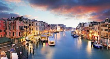 Venise - Grand Canal depuis le pont du Rialto photo