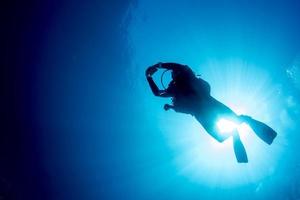 plongée sous marine aux maldives photo