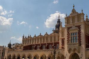 bâtiment sukiennice à cracovie, pologne photo