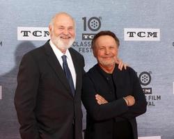 los angeles 11 avril - rob reiner, billy crystal au gala du festival du film classique 2019 tcm projection du 30e anniversaire de quand harry a rencontré sally au tcl chinese theatre imax le 11 avril 2019 à los angeles, ca photo