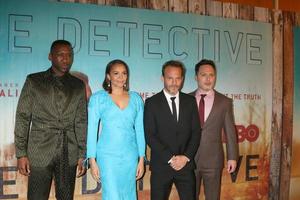 los angeles jan 10 - mahershala ali, carmen ejogo, stephen dorff, nic pizzolatto à la première projection de la saison 3 du vrai détective à la Directors Guild of America le 10 janvier 2019 à los angeles, ca photo