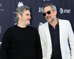 los angeles 3 janvier - joaquin phoenix et todd phillips au palm springs international film festival creative impact awards et 10 réalisateurs pour regarder le brunch au parker palm springs le 3 janvier 2020 à palm springs, ca photo