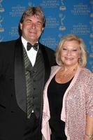 los angeles, 17 juin - christopher banninger, beth maitland arrive aux 2012 daytime creative emmy awards à l'hôtel westin bonaventure le 17 juin 2012 à los angeles, ca photo