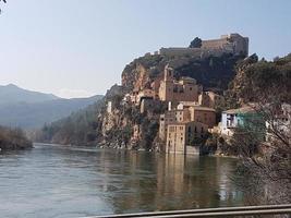 village de miravet en catalogne espagne photo