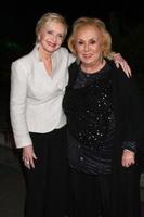 los angeles, jan 4 - florence henderson, doris roberts arrive à la fête tca d'hiver 2013 de la marque de fabrique. à la bibliothèque et aux jardins de huntington le 4 janvier 2013 à saint-marin, ca photo