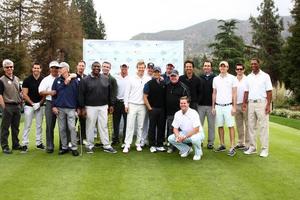 los angeles, 15 avril - jack wagner et golfeurs de célébrités au tournoi de golf de célébrités jack wagner au profit de la société de leucémie et de lymphome au club de golf au bord du lac le 15 avril 2013 à toluca lake, ca photo